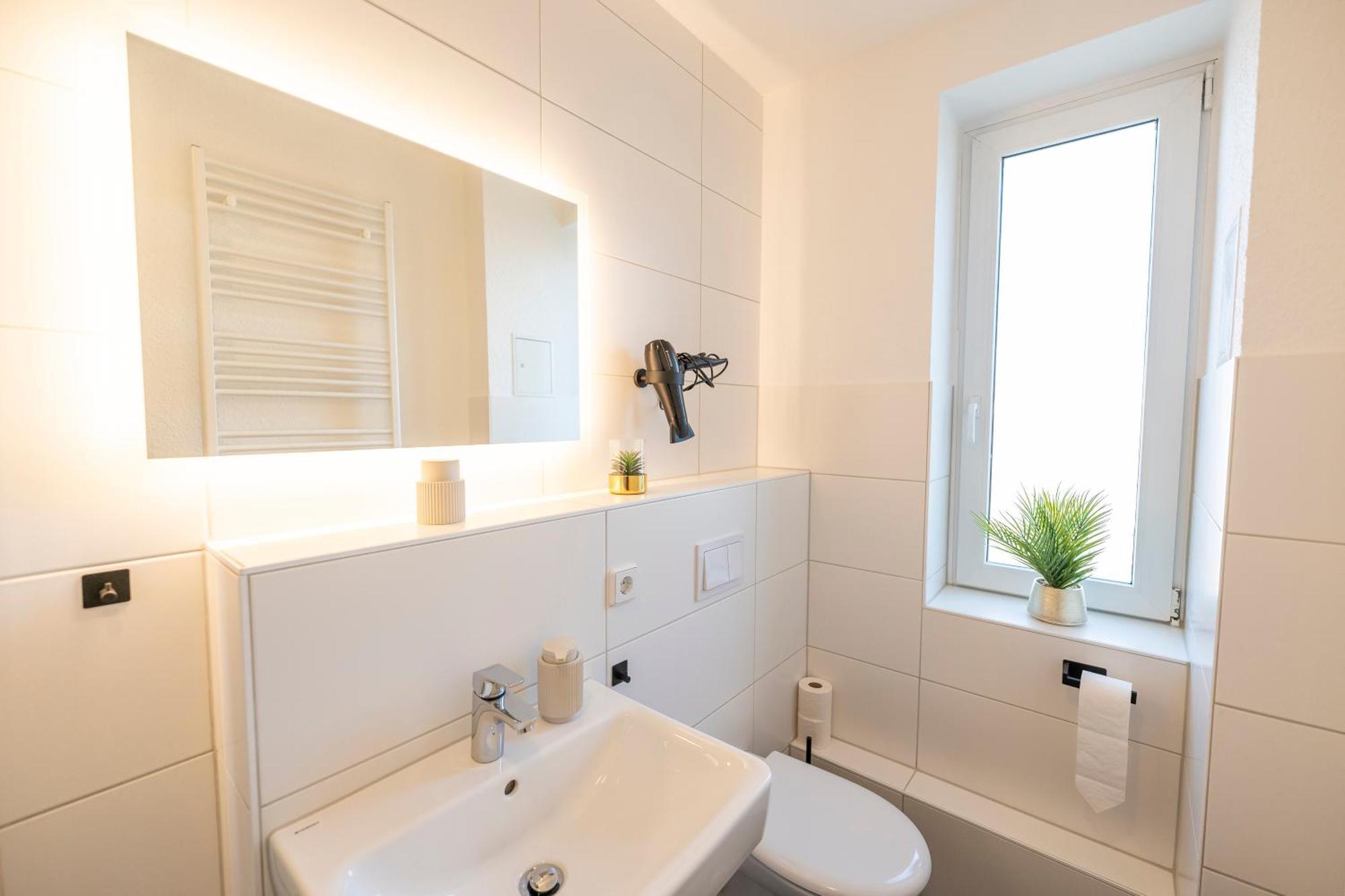 Rr - Central Apartment 80Qm - Balcony - Washer Magdeburg Luaran gambar