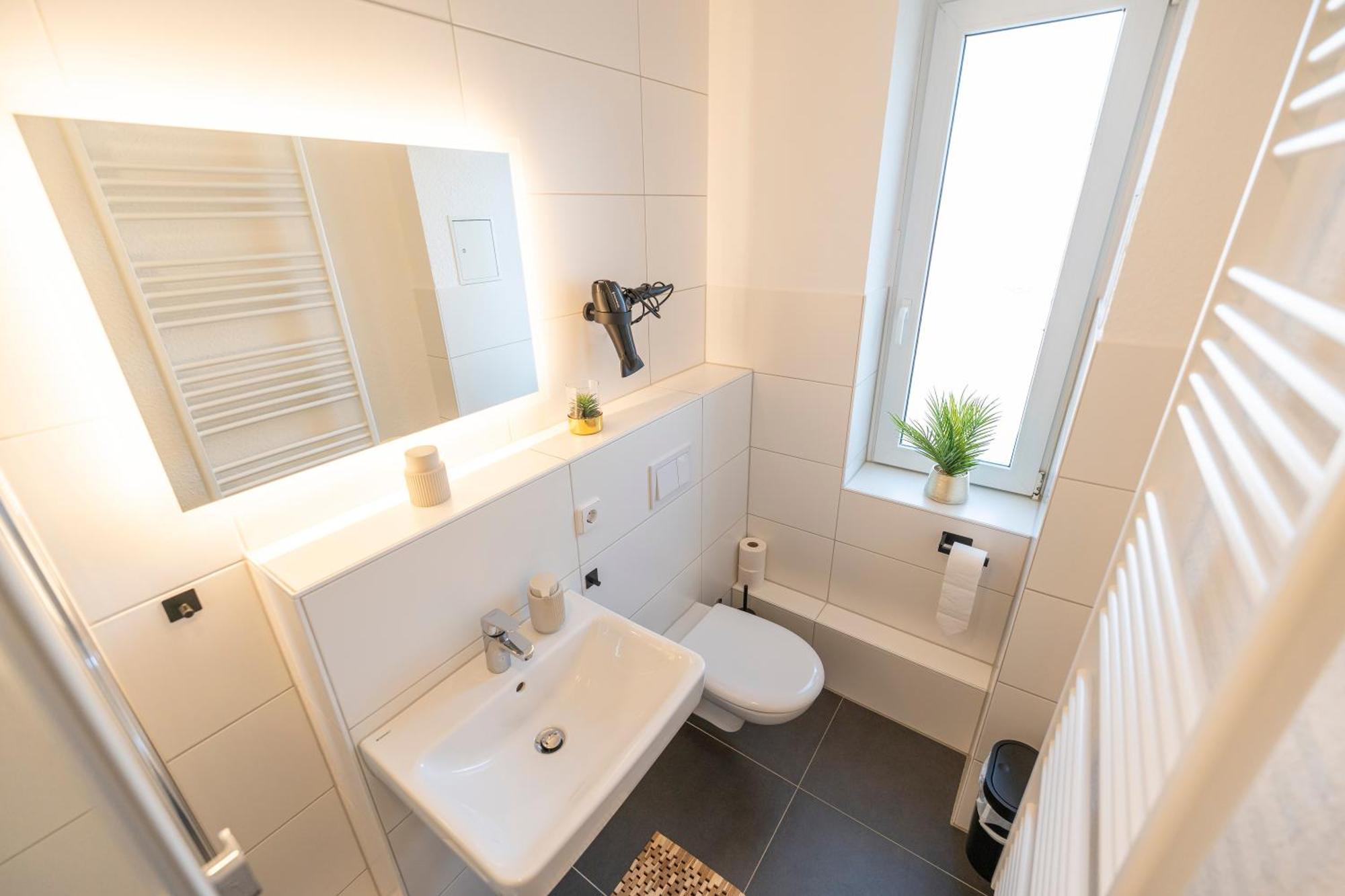 Rr - Central Apartment 80Qm - Balcony - Washer Magdeburg Luaran gambar